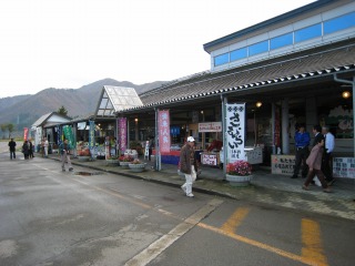 魚沼物産館深雪の里で昼食