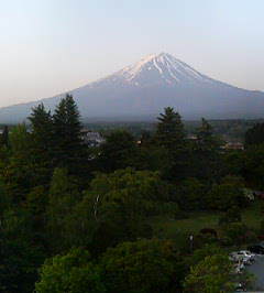 朝の富士山