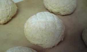 ホットケーキミックスでパン