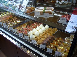 ｱﾝﾌｧﾝﾙﾐｴｰﾙ-店内１.jpg