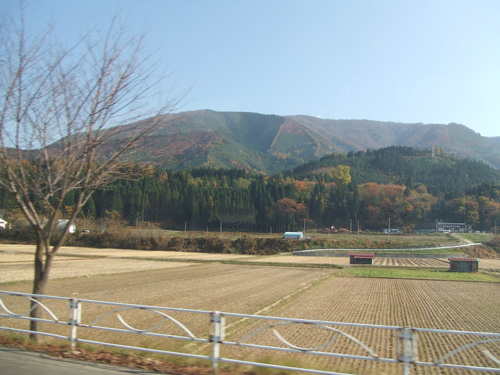 車窓から山景色.jpg