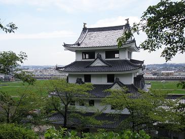 新居城名鉄瀬戸線「尾張旭駅」