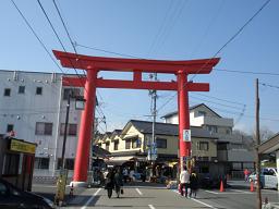 お千代保稲荷の東鳥居