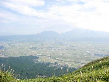 大観峰から見た阿蘇五岳の姿