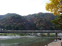 嵐山渡月橋の紅葉