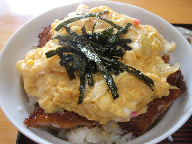 070318吉岡屋かつ丼730円.JPG