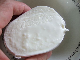 080526モッツァレラ・ディ・ブッファラ 004.jpg