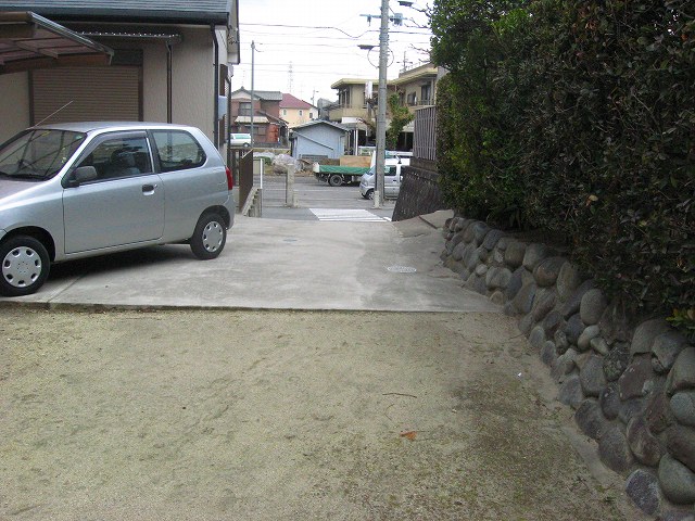 長谷院境内から津島上街道へ通り抜け