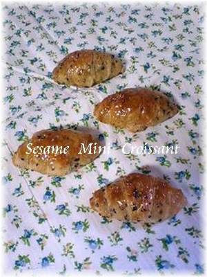 セサミクロワッサン.jpg