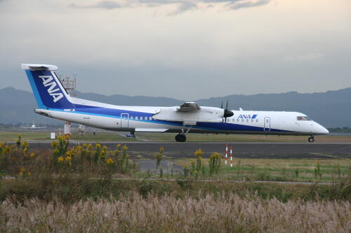 ANA DHC-8-Q400(Nov.1,2007)