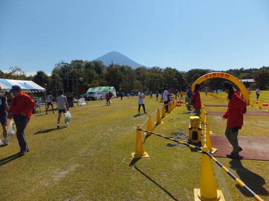 富士・鳴沢紅葉ロードレース2011_1016_120129.JPG