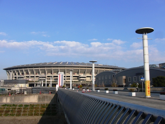 日産スタジアム駅伝2010_0220_080250.JPG