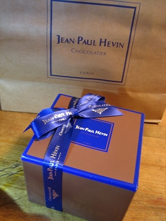 ジャン＝ポール・エヴァンのマカロン（ラッピング）