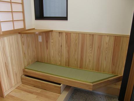 玄関の畳と収納