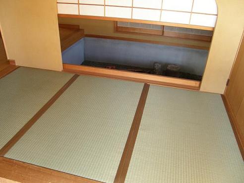 玄関の三畳と雪見障子
