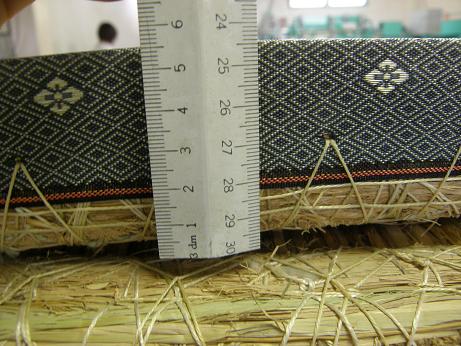 厚さ50ミリの藁床