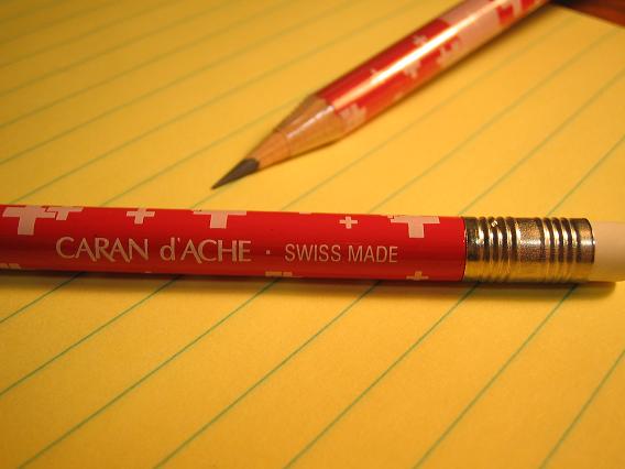 スイスフラッグ鉛筆２.JPG