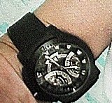 大野君　腕時計