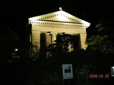 夜の大原美術館