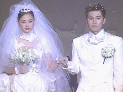 ドレスのモデル