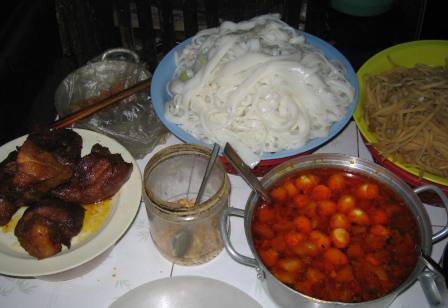 ミークワンの麺とカオラウの麺