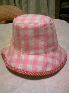 080419_帽子ピンクチェック.JPG