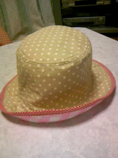 080419_帽子ベージュドット.JPG
