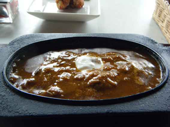 インドラの「インド風ビーフカレー」-2♪