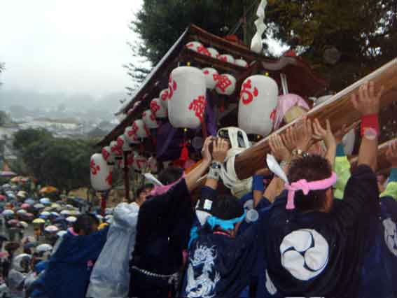 川田八幡神社の石段-3♪