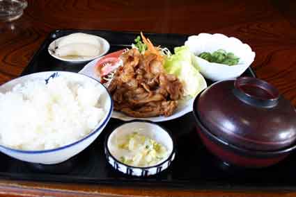 食欲の秋 白いごはんには豚のしょうが焼き お食事処 ふじよし の しょうが焼き定食 すえドン の四方山話 楽天ブログ