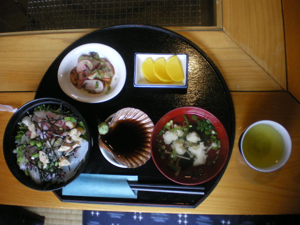 海鮮丼