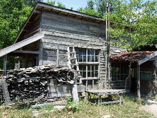 もみがら小屋