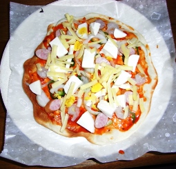 モッツァレラチーズのピザ 001.jpg