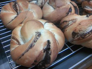 08.9.8 チョコロール