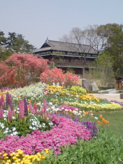 都市緑化・臨江閣と花壇 2008-04-15