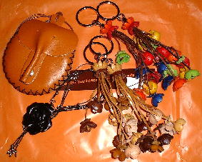 レザー小物とアクセサリー