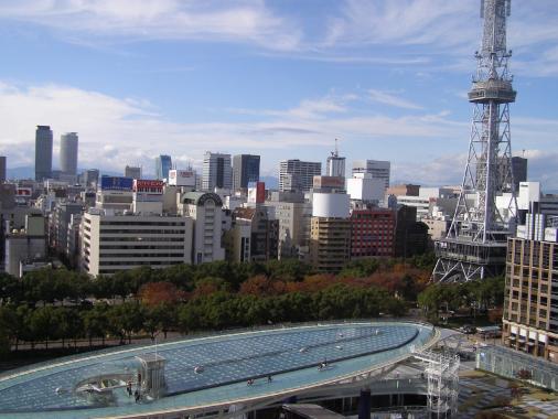 愛知県美術館から