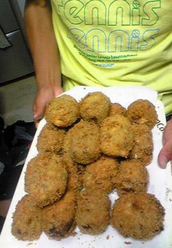 0515 男料理　コロッケ　大量に作るコロッケ　王子の大好物♪力はいるね（＾＾）.jpg