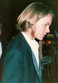 200px-River_Phoenix.jpg