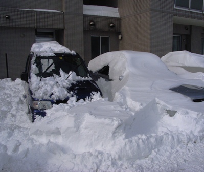 埋まった車