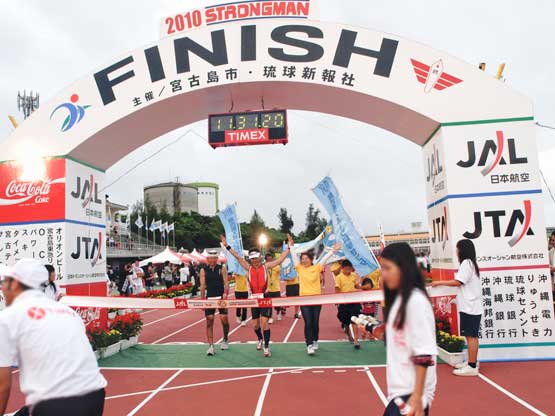 20100418183124_26thトライアスロン宮古島大会_546.jpg