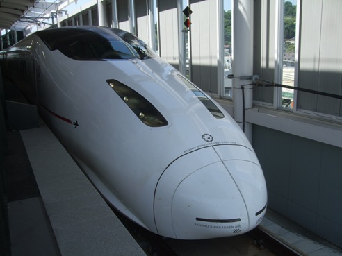 九州新幹線800系さくら