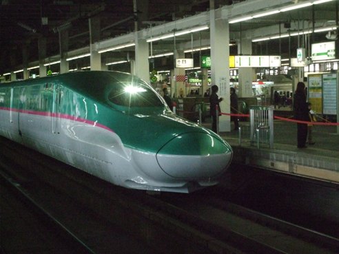 東北新幹線E5系はやぶさ