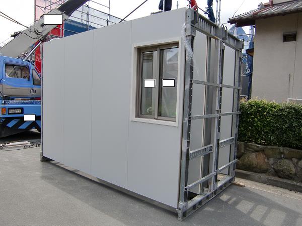 待機する壁