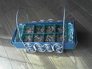 種まき用トレーを乗せました