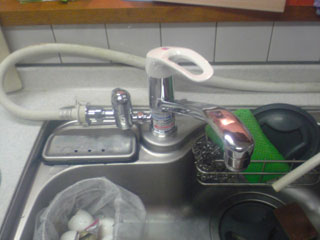 食器洗浄機用分岐水栓取り付け