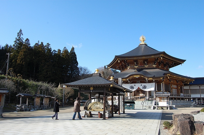 定義如来　西方寺　本殿