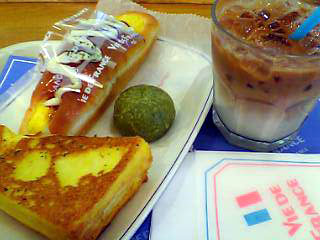 ヴィドフランスの焼きそばパン＆クロックムッシュ＆...