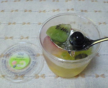 なめらかフルーツゼリー