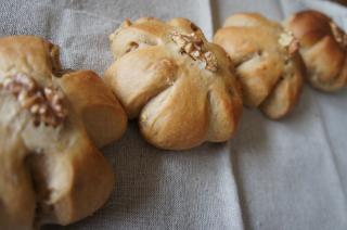 黒蜜クルミパン110620